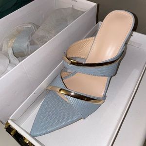 Blue and gold iridescent heels ✨